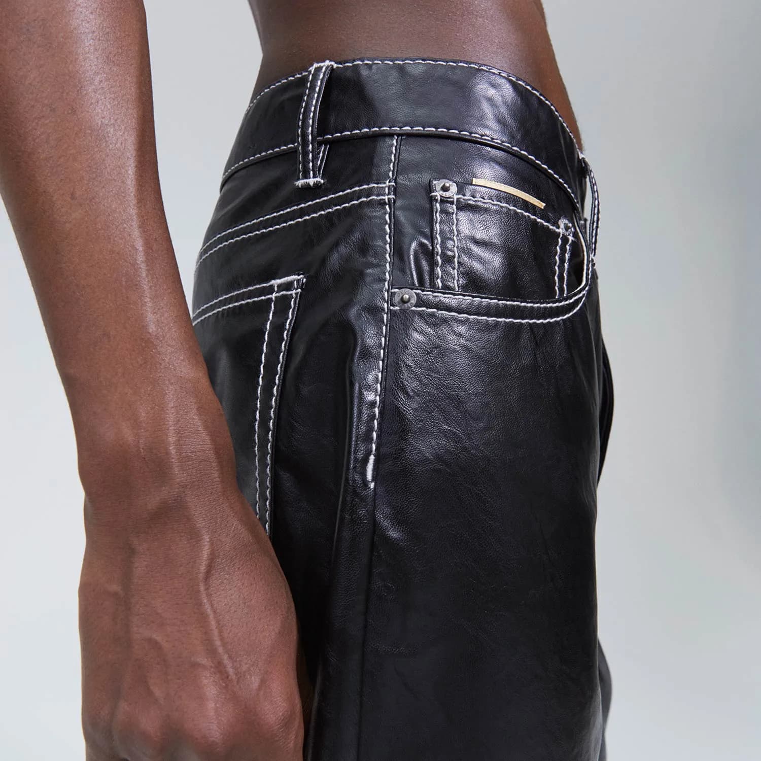 流行 EYTYS Benz EYTYS | Jeans Black Leather Vegan パンツ